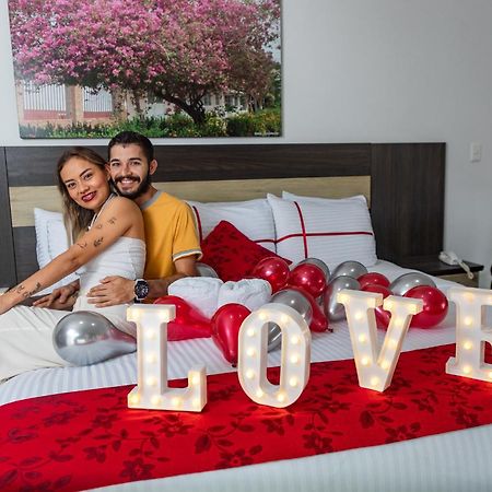 Hotel Anamela Mani ภายนอก รูปภาพ